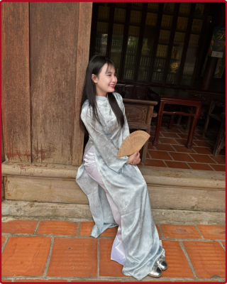 Áo dài hiện đại