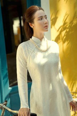 chụp hình tết với áo dài cách tân