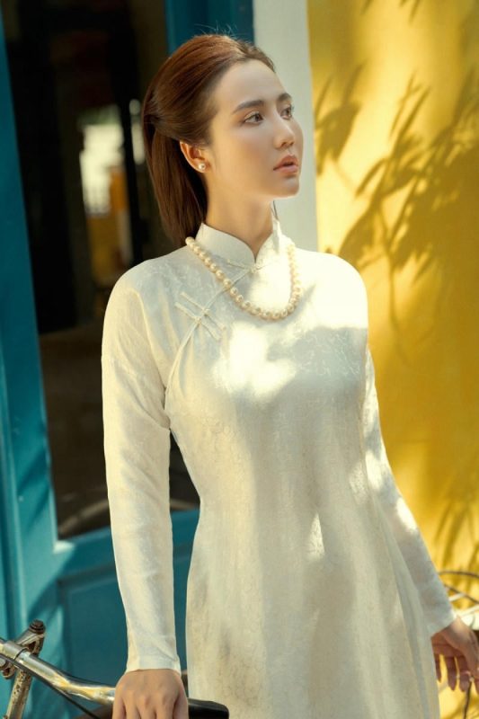 áo dài cưới đỏ đơn giản